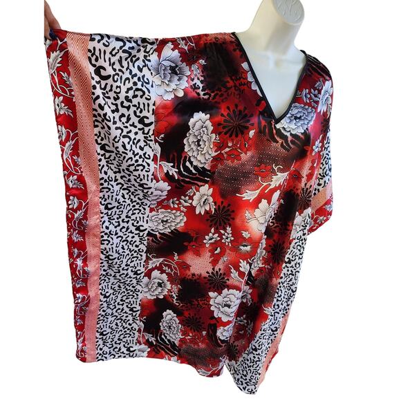 NWT Winlar Caftan Silk Fabric with a Bold Colorful Floral & Animal Print sz O/S - Picture 2 of 14